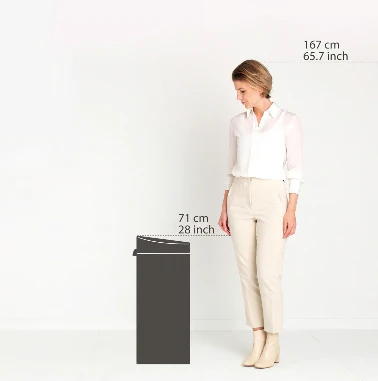 Brabantia 30ltr Touch Bin Platinum - Image 3