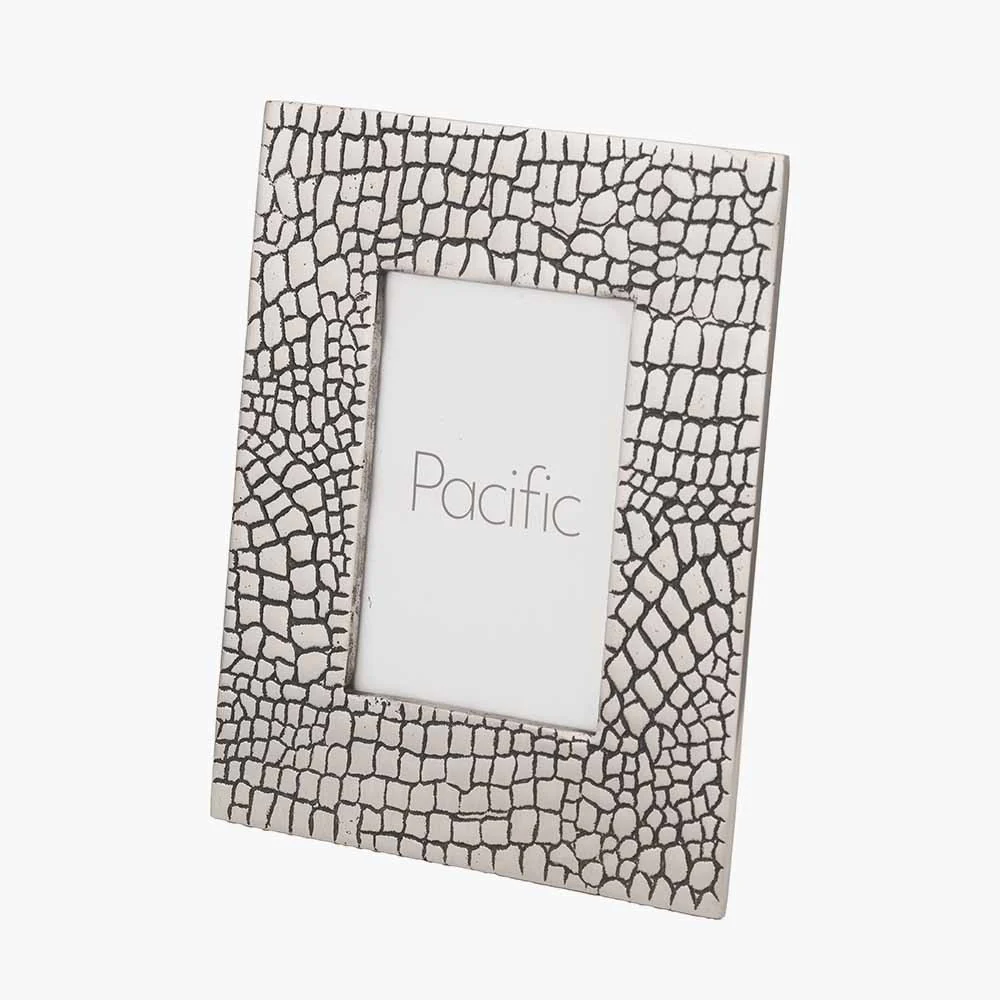 Antique Silver Metal Croc Print 5 x 7" Photo Frame - Image 2