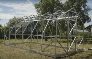 Victoria Polycarbonate Greenhouse 3m X 4m - Image 5