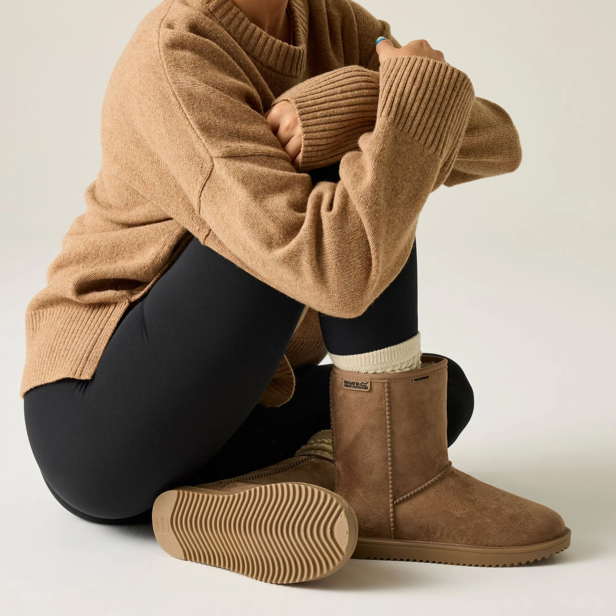 Regatta AW25/26 Women's Risely Waterproof Fur Lined Boots | Tan - Image 4