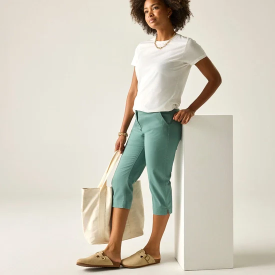Regatta Women's Bayletta Capri Trousers - Moss - Image 4
